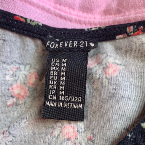 Black crop top - Picture 4 of 4